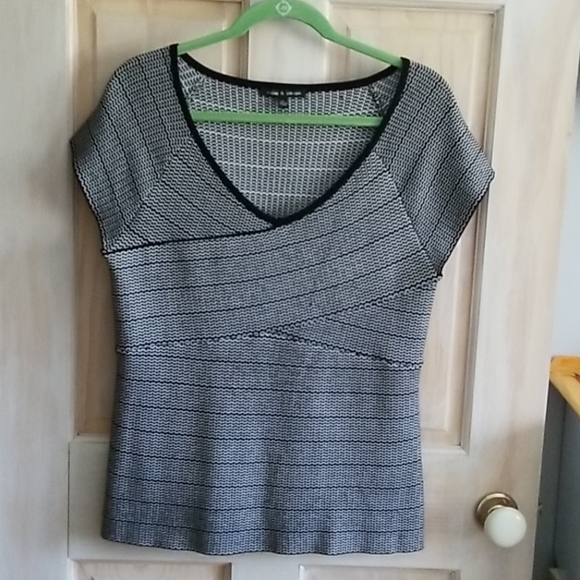 Cable & Gauge Sweaters - Sweater Cable & Gauge Size XL